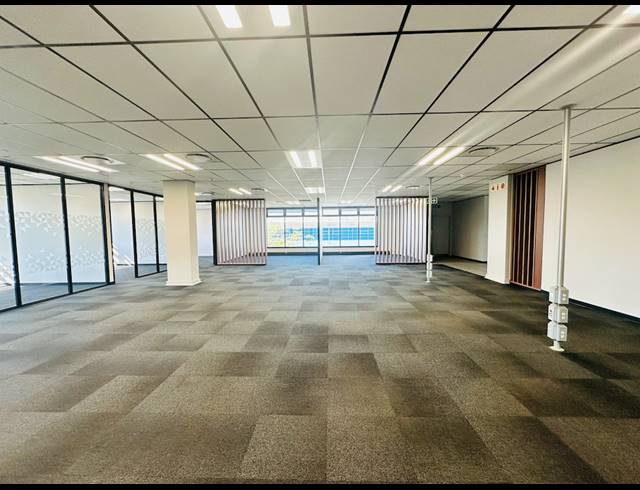 1,679M² OFFICE TO LET IN SOMERSET PARK